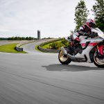 2022 Yamaha R-Series Modelle feiern Yamahas Grand-Prix-Renngeschichte_61585ee618648.jpeg