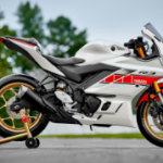 2022 Yamaha R-Series Modelle feiern Yamahas Grand-Prix-Renngeschichte_61585ee9ddf97.png