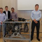 4M Abschluss-Projekt Präsentation eines Porsche 911 3,6 Liter Boxermotors –  KV Vtl Angela Klöpfer, BEd, Projektlehrer Vtl Urlich Lorbeer