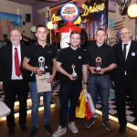 vlnr.: BD OSR Dipl.-Päd. Markus Fuchs (Siegfried Marcus Berufsschule, Wien Strebersdorf), Andrej Bartos (2. Platz), Nick Woppenkamp (1. Platz), Roberto Frei (3. Platz), BOL Ing. Mag. Lorenz Schertler (Siegfried Marcus Berufsschule, KFT Abteilungsleiter 2-Rad Technik)